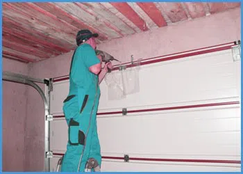 United Garage Door New York, NY 212-918-5409 United Garage Door New York, NY 212-918-5409 - door-maintaince-15-05m